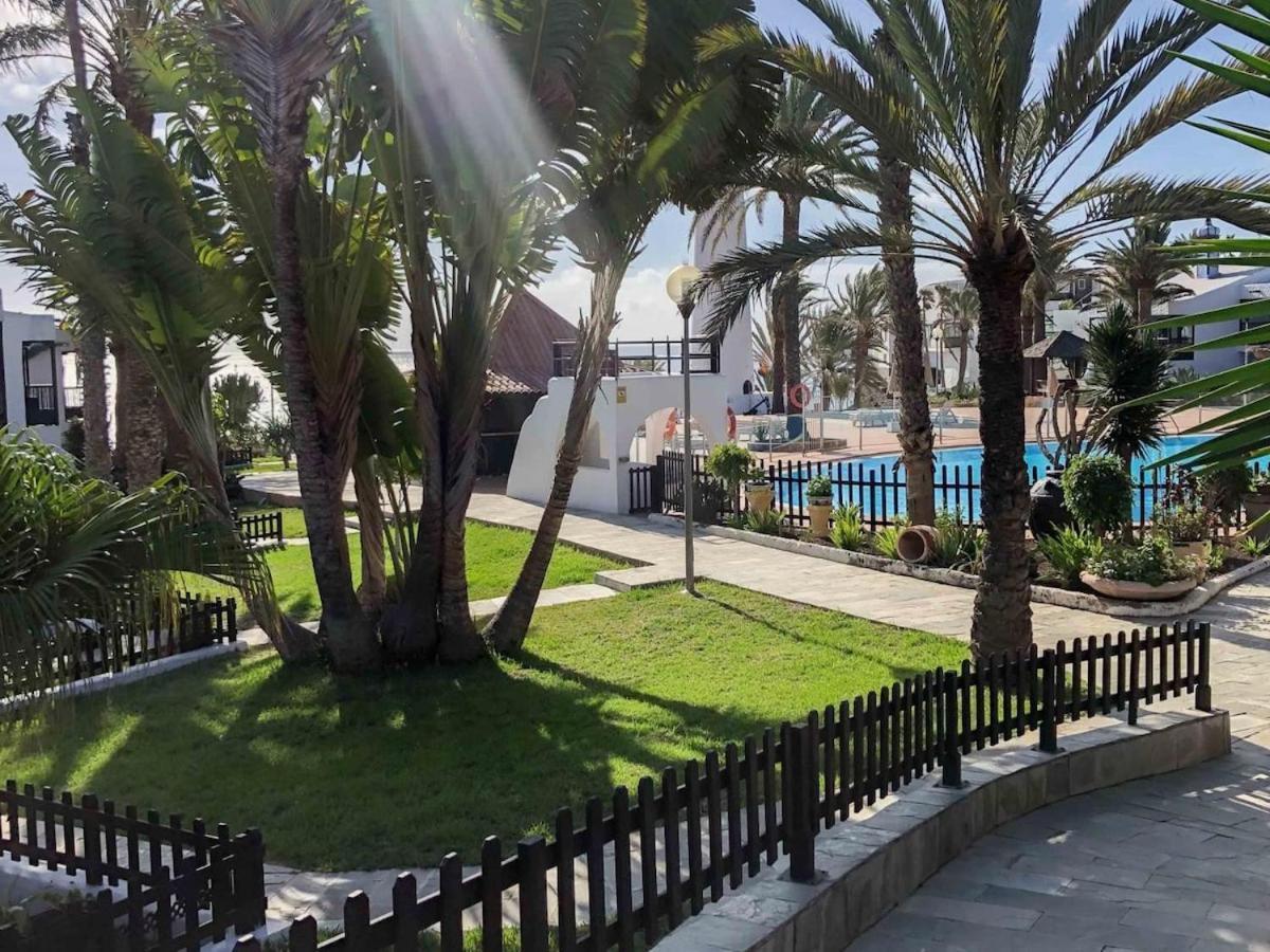Bungalow terraza piscina playa cerca San Bartolomé Exterior foto